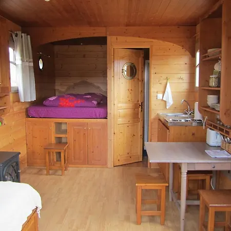 Hétvégi ház La Roulotte D'alcas Saint-Jean-et-Saint-Paul